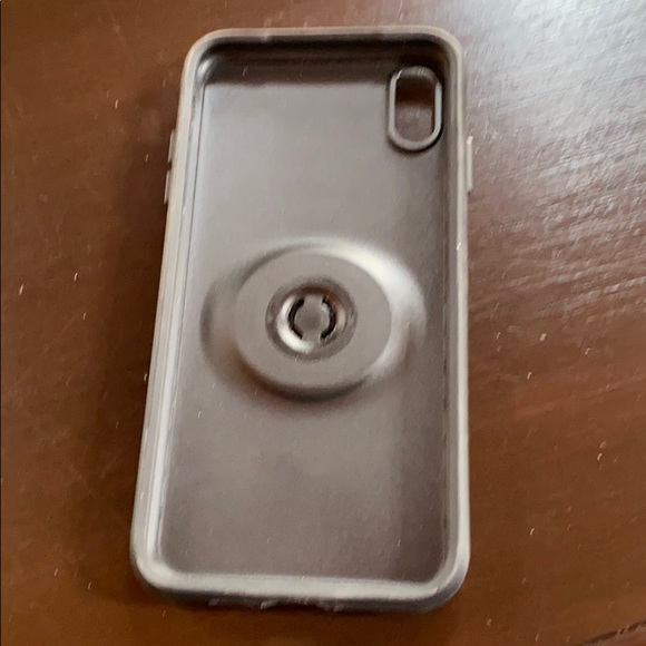 iPhone xs Max case - Picture 2 of 3